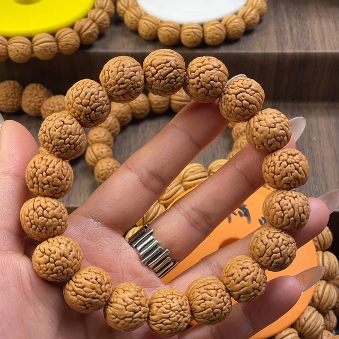 桃核手串李**?铁扇公主