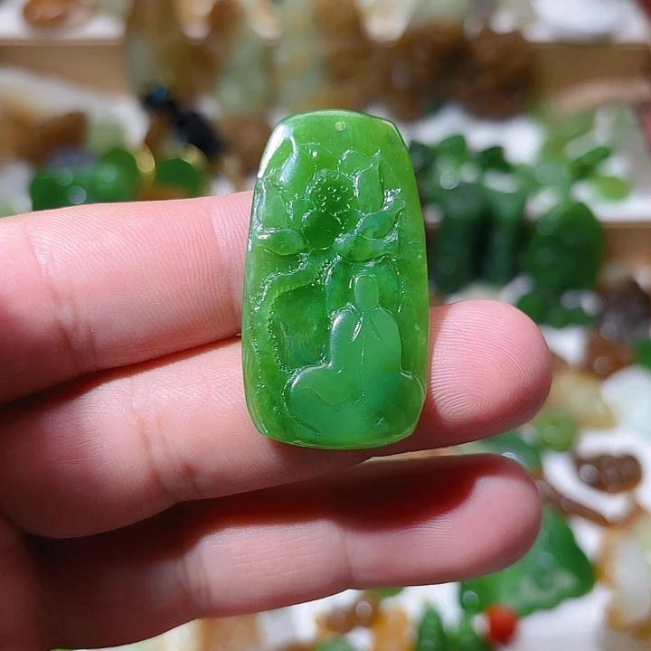 和田玉（碧玉）未镶嵌颈饰