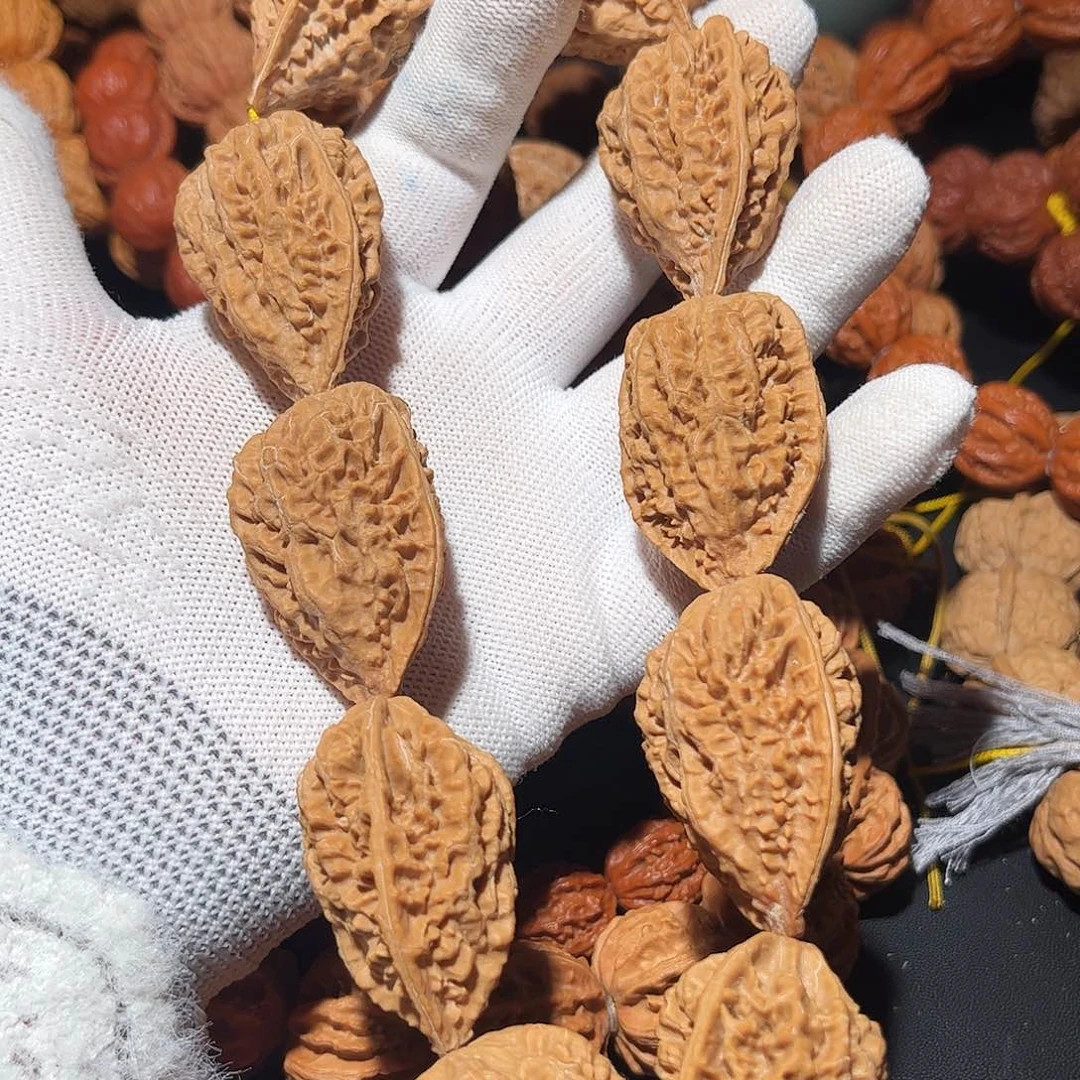 手串文玩核桃东北绣花鞋手持