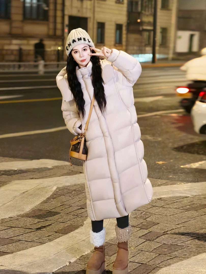 【张老板1】泡芙90白鹅绒女长款连帽加厚保暖鹅绒服1-16F608