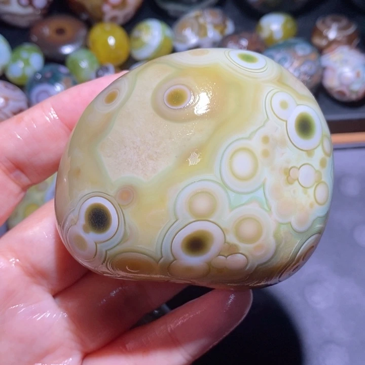 未镶嵌玛瑙/玉髓珠宝半成品43