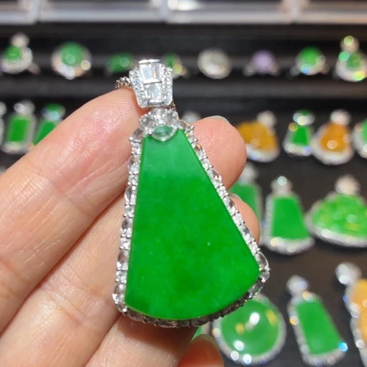 翡翠18K金镶嵌吊坠(不含链)翡翠