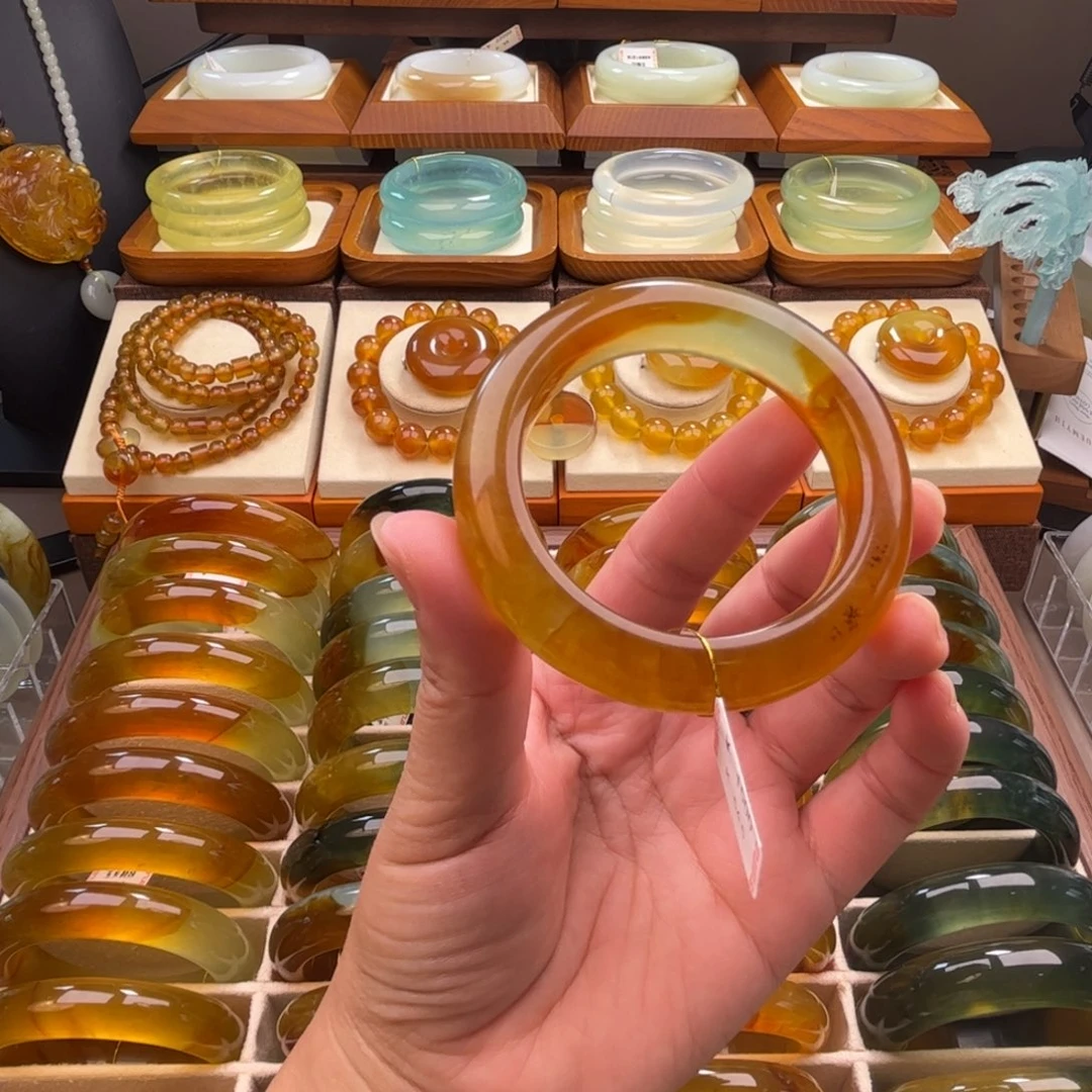 蛇纹石玉未镶嵌手镯54