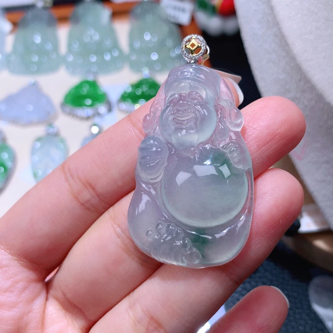 颈饰18K金镶嵌翡翠财神爷