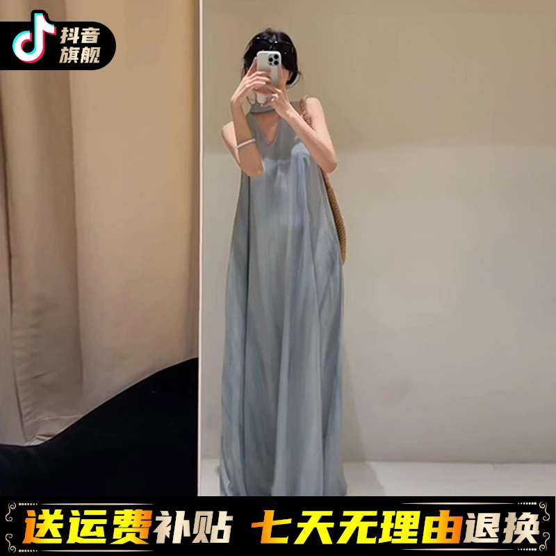 法式高级感纯欲吊带连衣裙子女装夏季2025新款海边度假风气质长裙