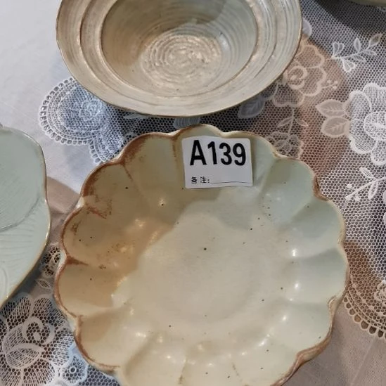 瓷片微瑕粗陶139  140各一个