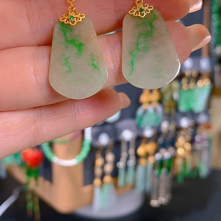 翡翠未镶嵌耳饰翡翠