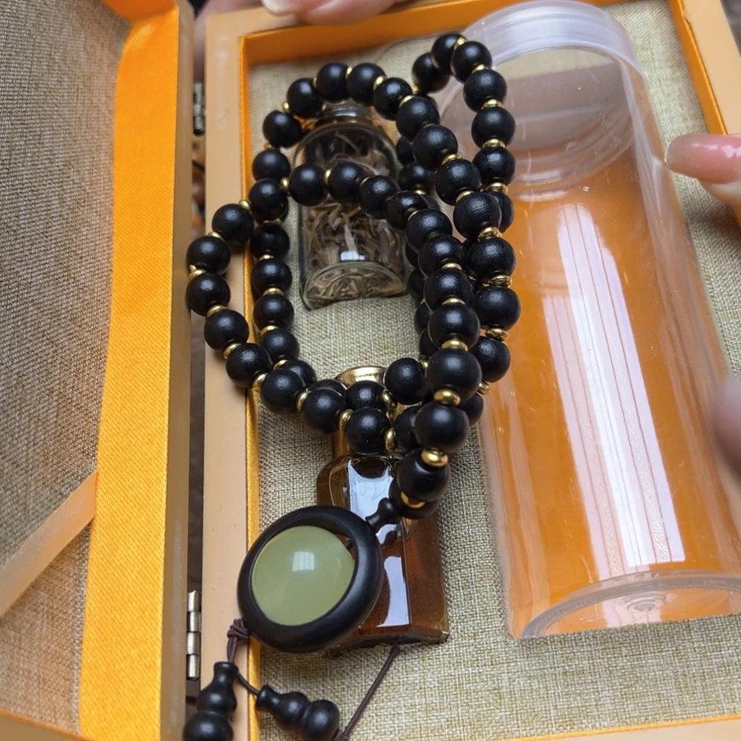 大叶紫檀（黑酸枝木类）