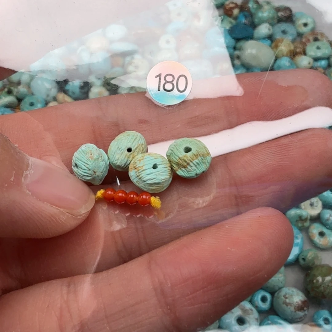 南红玛瑙未镶嵌珠宝奇石