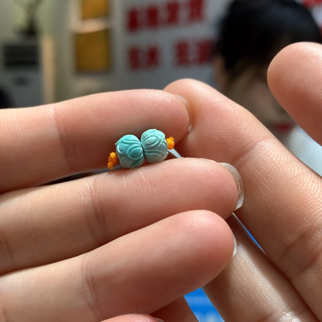 绿松石配饰未镶嵌