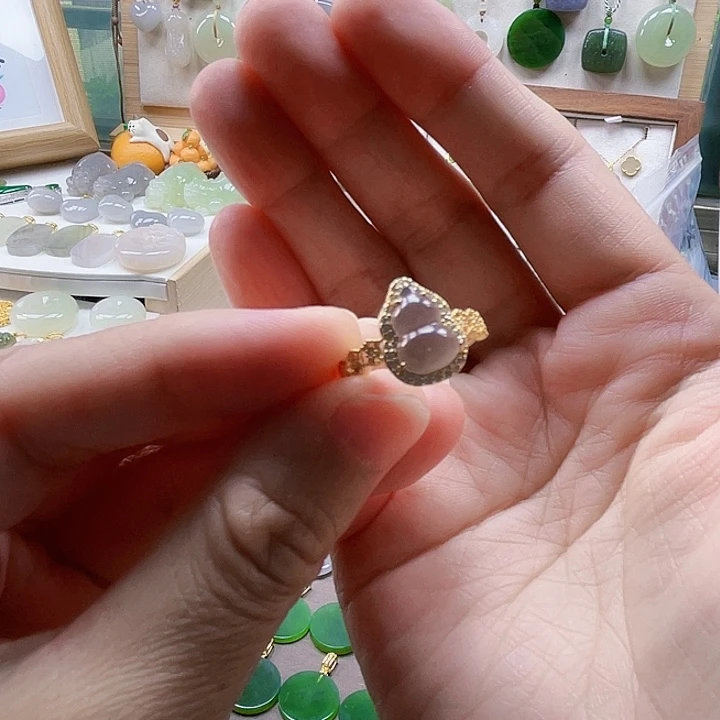 和田玉戒指未镶嵌云*