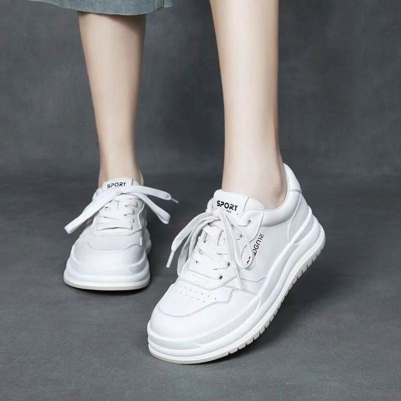 头层牛皮圆头小白鞋英伦风春夏时尚百搭休闲显腿长运动夏季