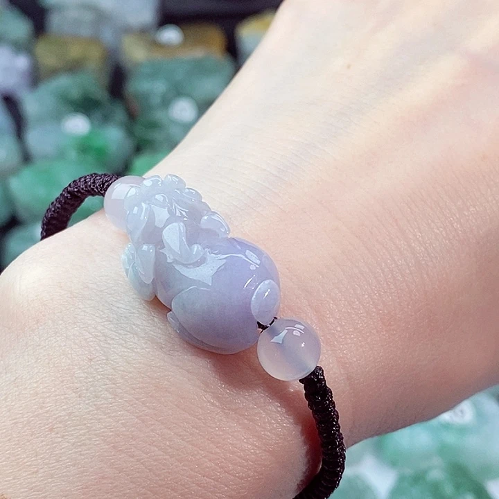 颈饰未镶嵌翡翠天然