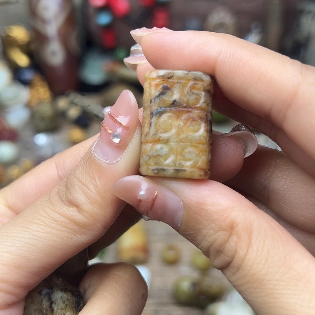 未镶嵌颈饰玛瑙/玉髓