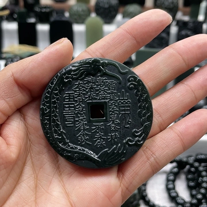 【闪购商品】颈饰未镶嵌和田玉（青玉）北***？