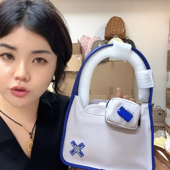 PVC包包包包包包吧b