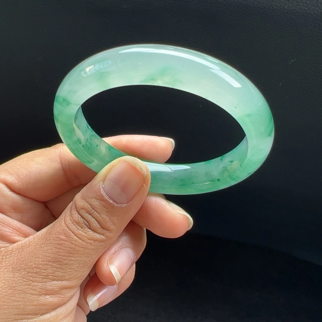 石英质玉未镶嵌手镯非洲翠5152