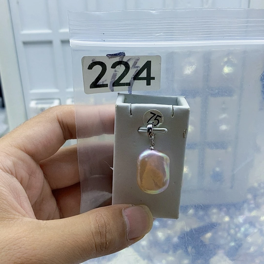 淡水珍珠合金颈饰