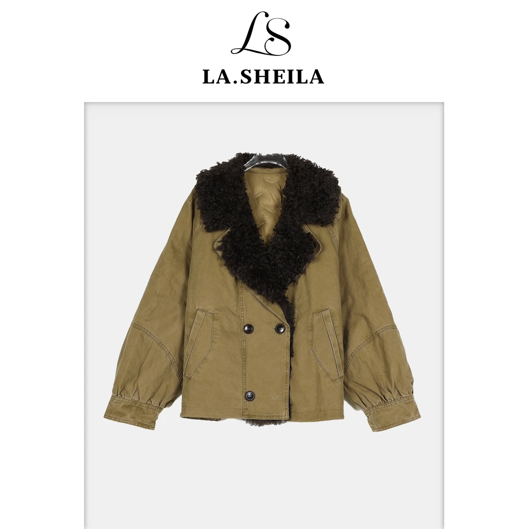 LA.Sheila 西装领四粒扣卷毛领羽绒服254-YRF/1104-326