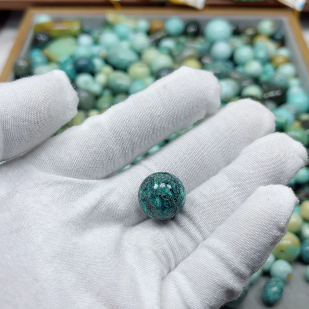 绿松石未镶嵌挂件