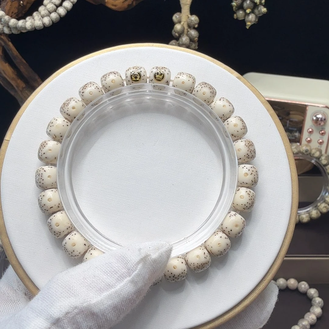 手串星月菩提骨瓷白