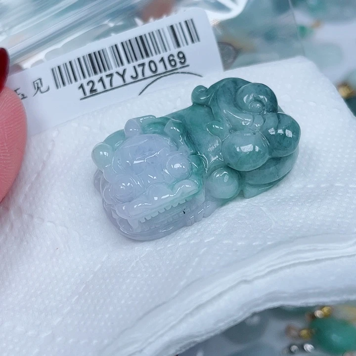 ****我翡翠未镶嵌吊坠(不含链)