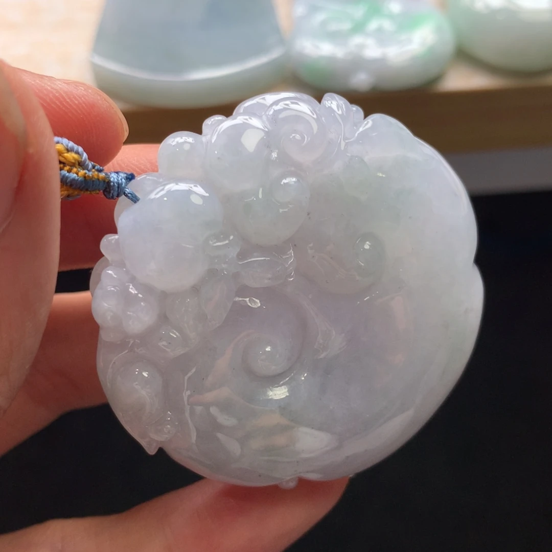 翡翠未镶嵌颈饰吊坠