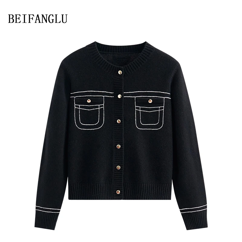 北方鹿 撞色明线小香风 绵羊毛2025早春气质圆领小金扣开衫女2887