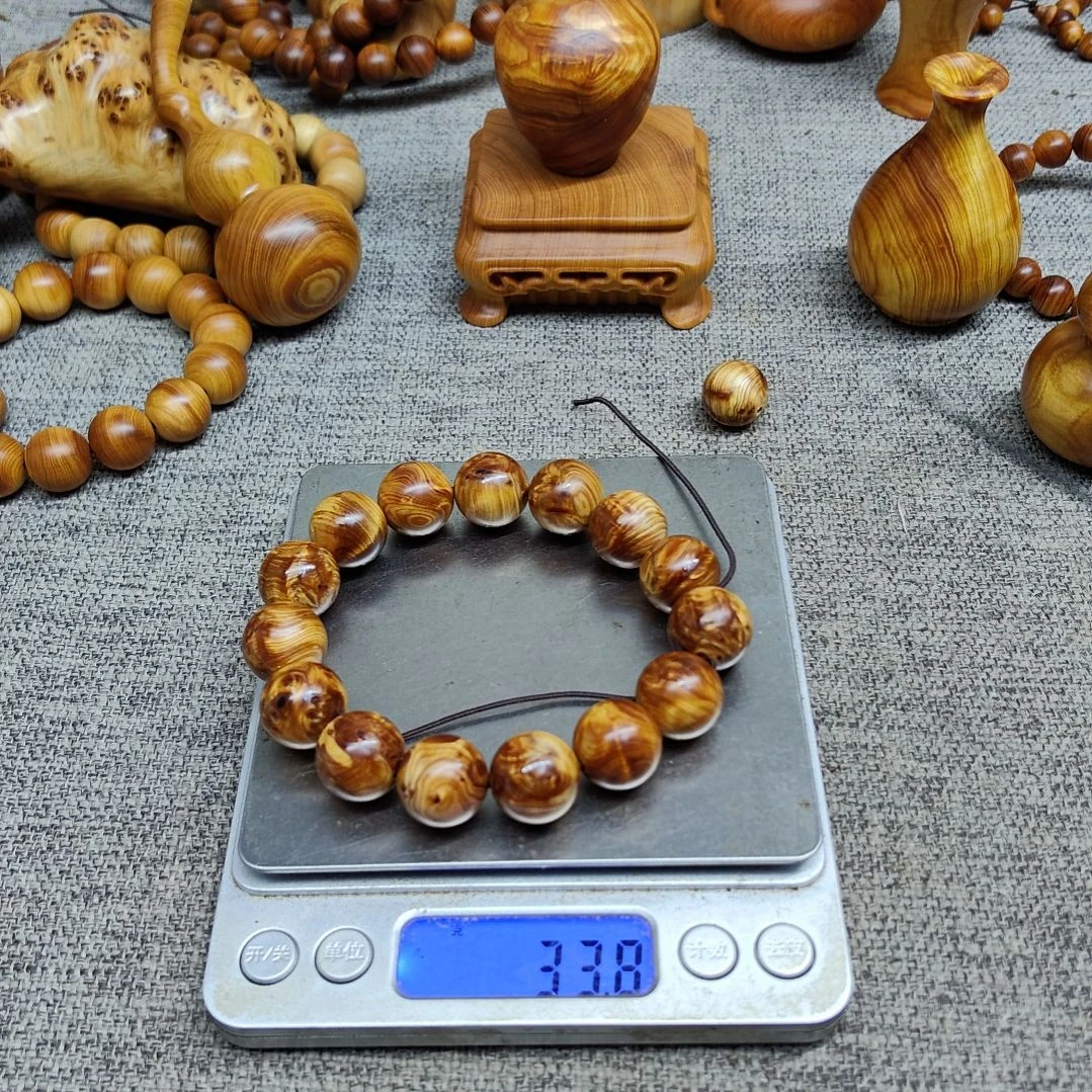 万***利1.5龙胆闪电太行崖柏