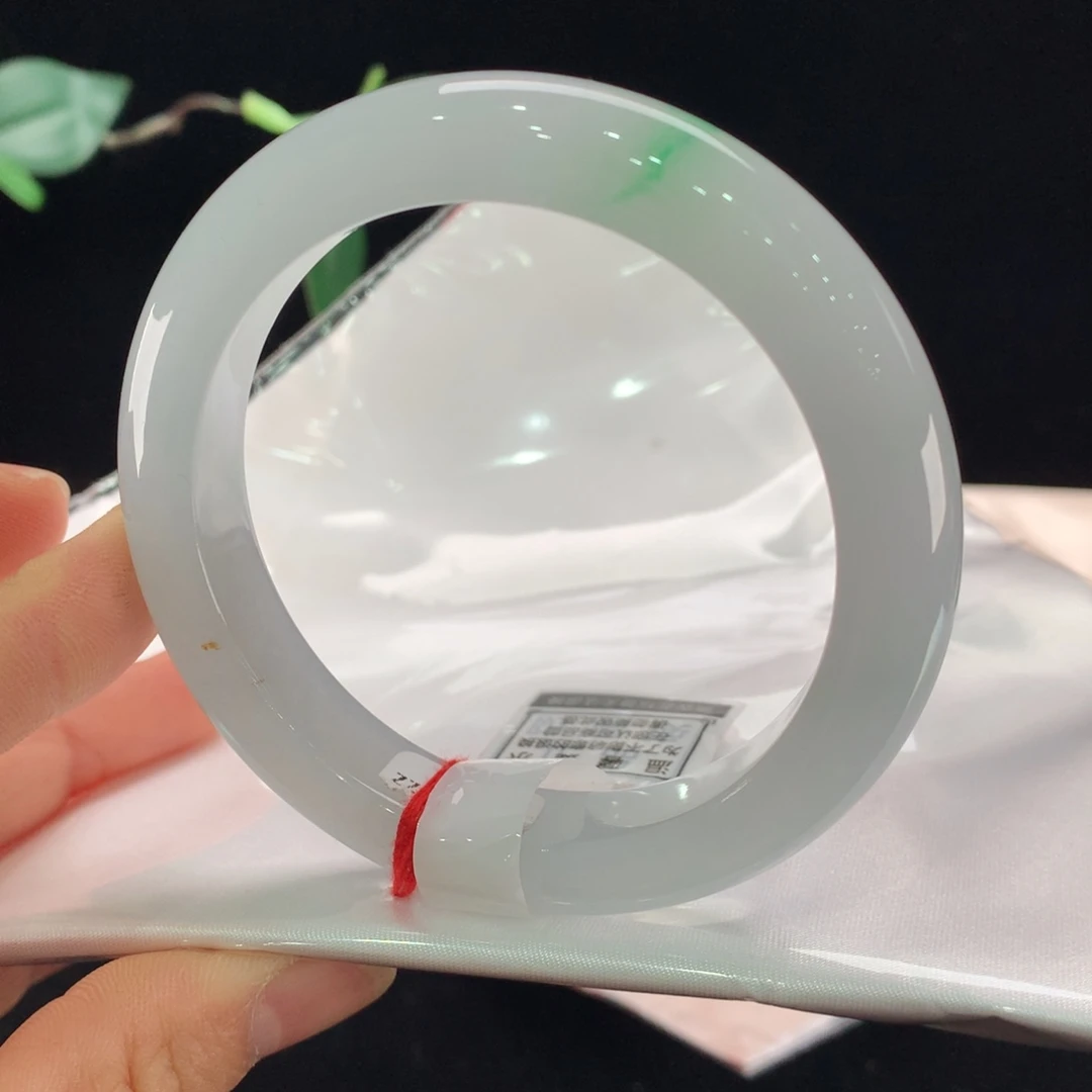 翡翠未镶嵌手镯0231