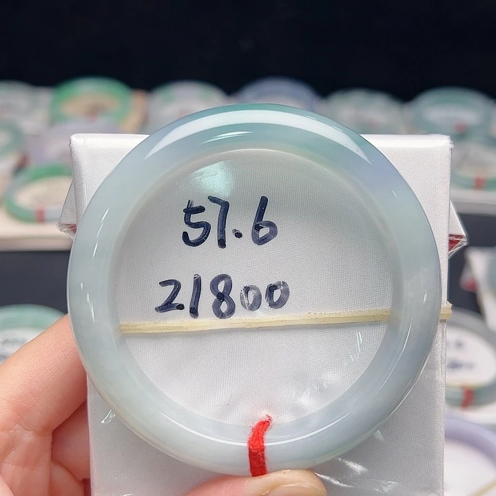 翡翠未镶嵌手镯A货