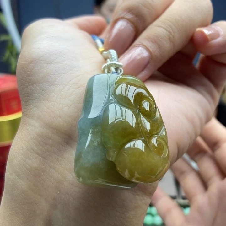 翡翠未镶嵌颈饰吊坠10