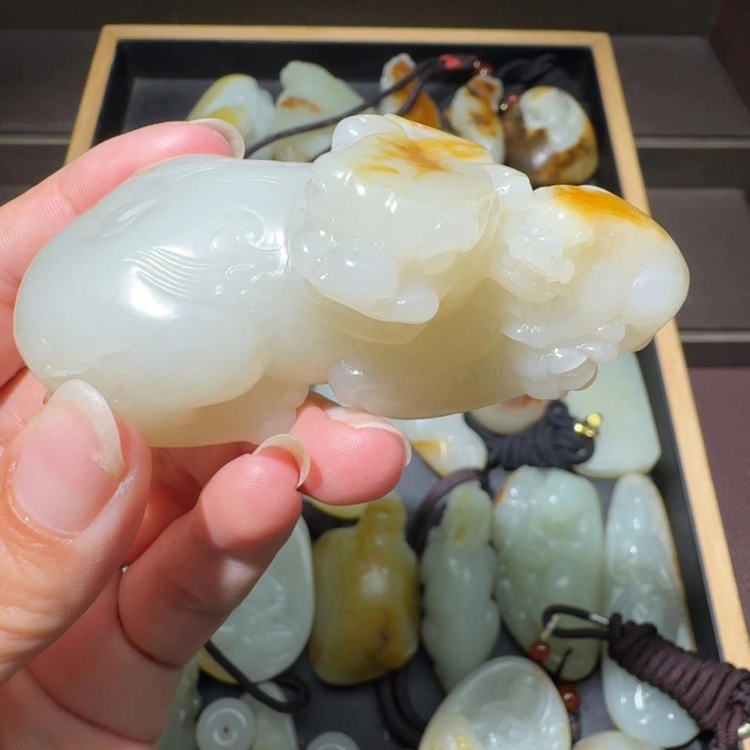 和田玉未镶嵌吊坠(不含链)