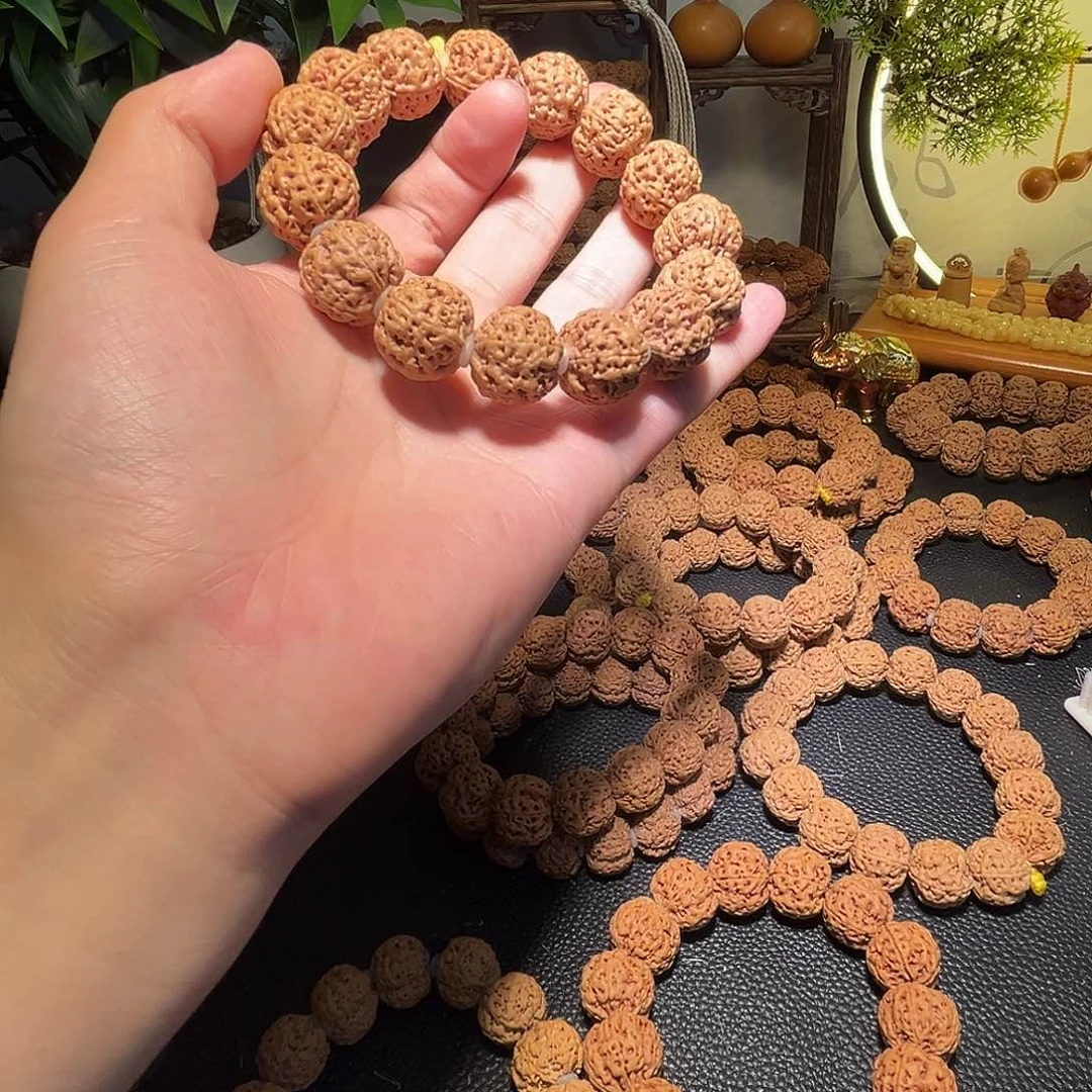 +****金刚菩提手串尼泊尔刚菩提子