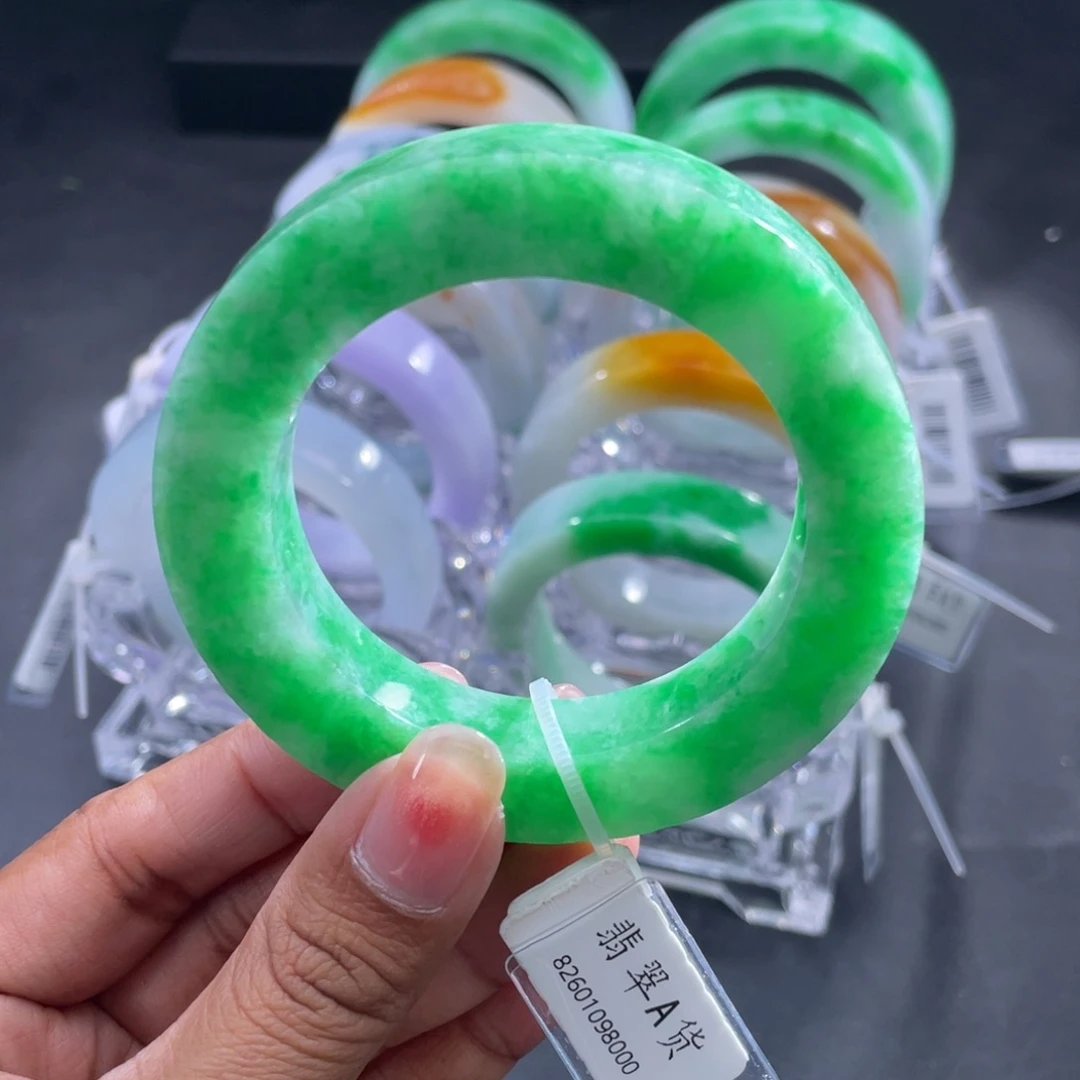 定制翡翠未镶嵌正圈