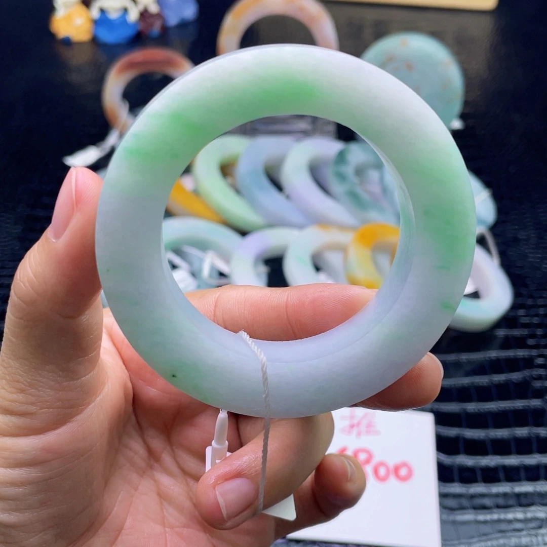 未镶嵌翡翠定制翡翠