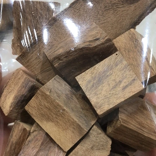 沉香吊坠七*S沉香吊坠