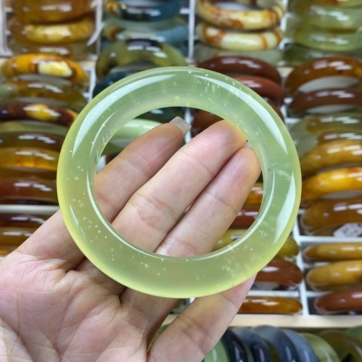 蛇纹石玉未镶嵌手镯58