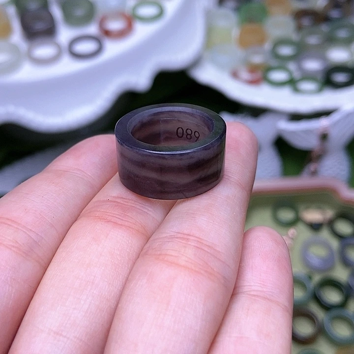 和田玉戒指未镶嵌16.8帝紫