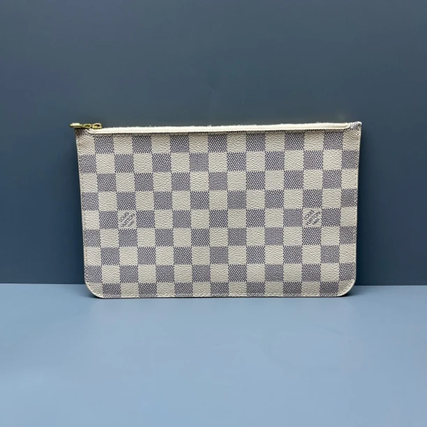 95新 LouisVuitton/路易威登 白棋盘格NF子袋 尺寸24*15 SV16604