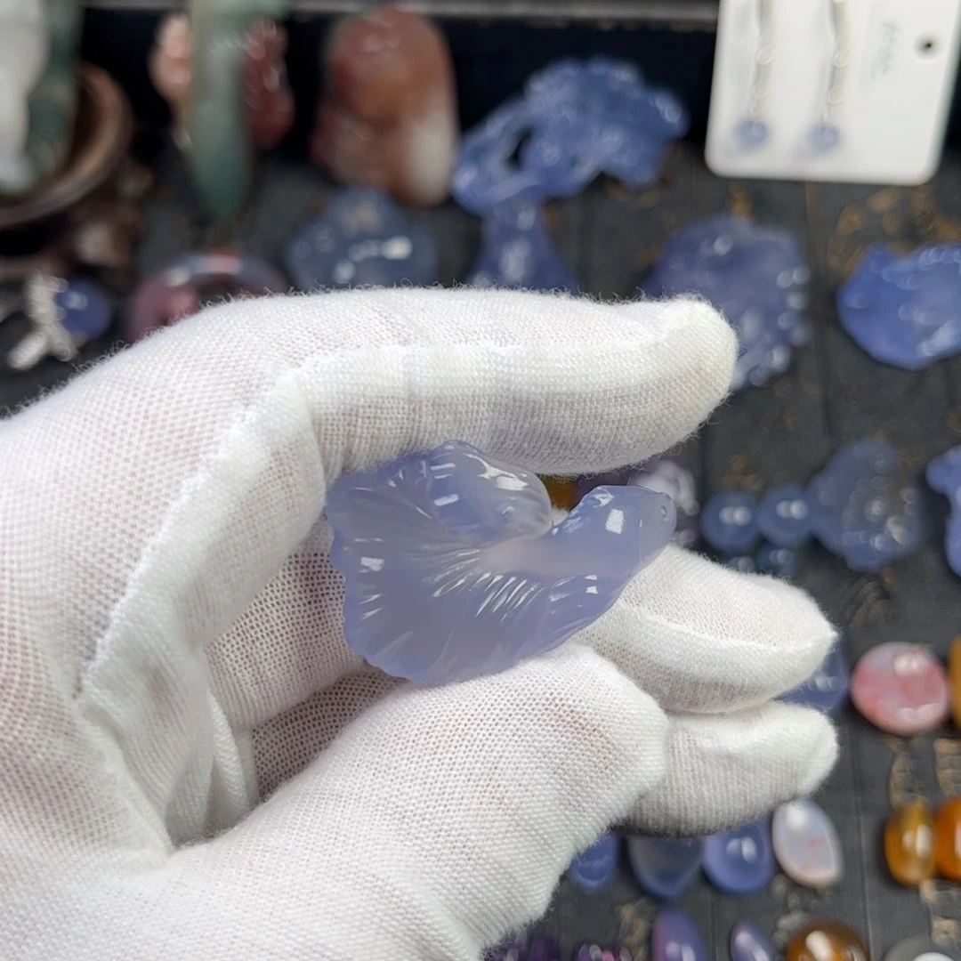 玛瑙/玉髓未镶嵌颈饰斗鱼