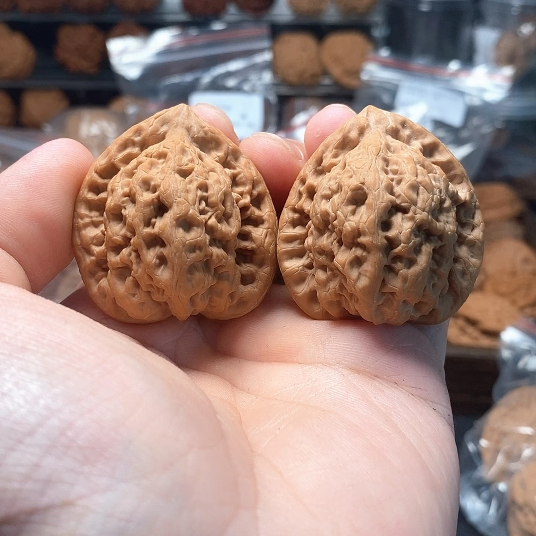 鲤***愿1文玩核桃金公子39