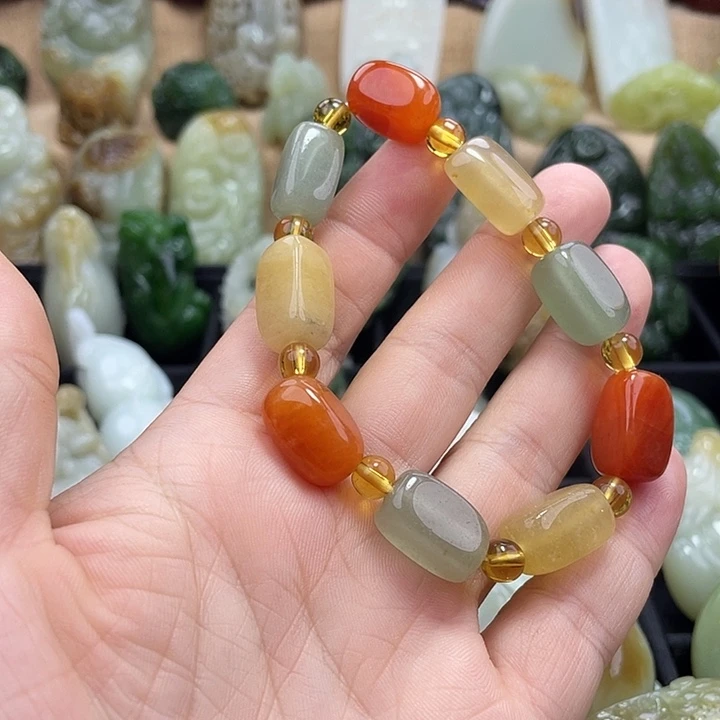和田玉（糖玉）未镶嵌颈饰