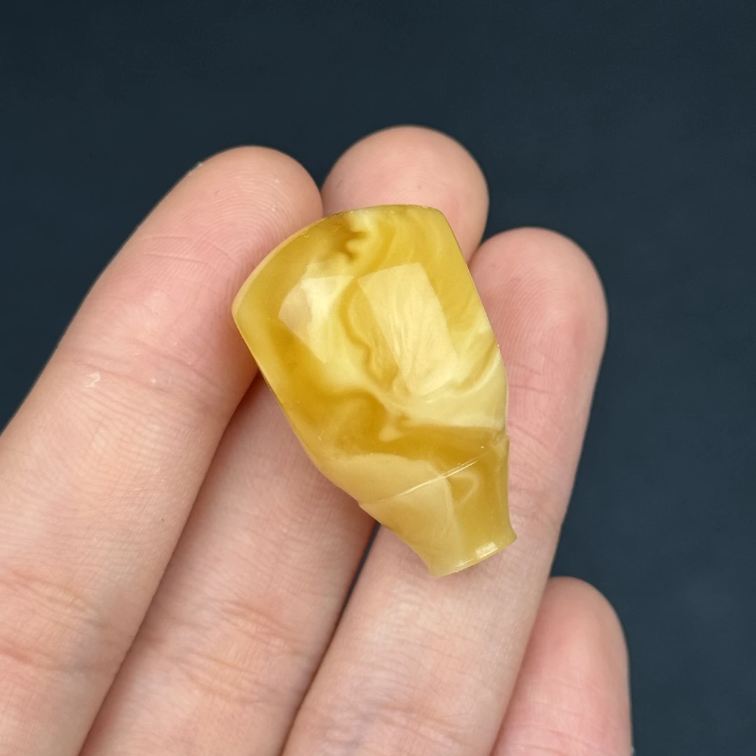 Z3674天然原矿蜜蜡 满蜡妖花三通19*30*17.6mm支持复检 假一罚四