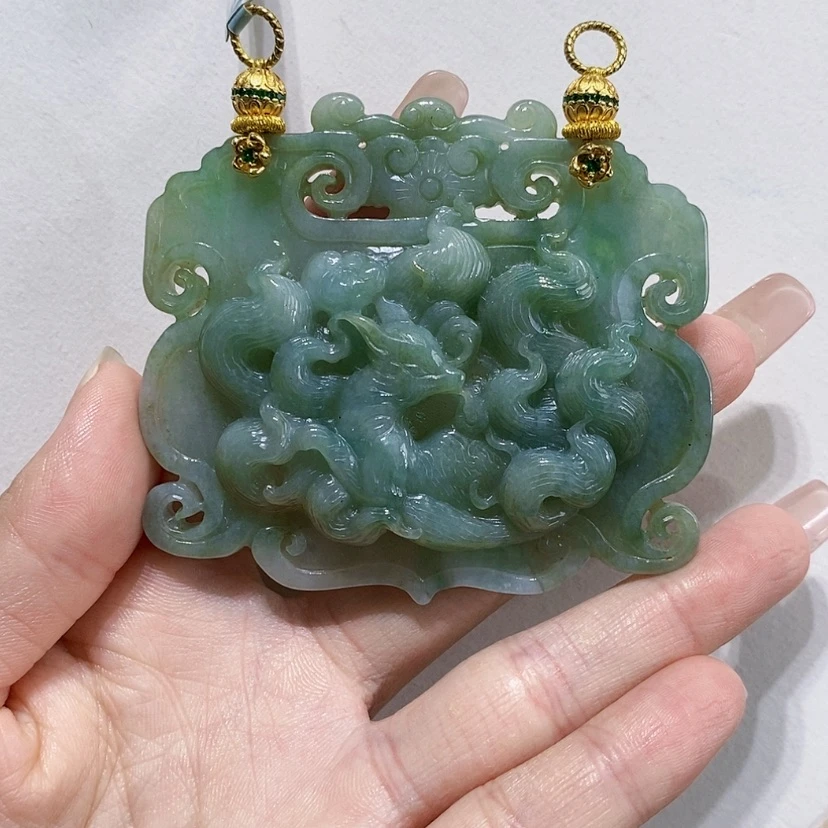 【闪购商品】翡翠未镶嵌颈饰