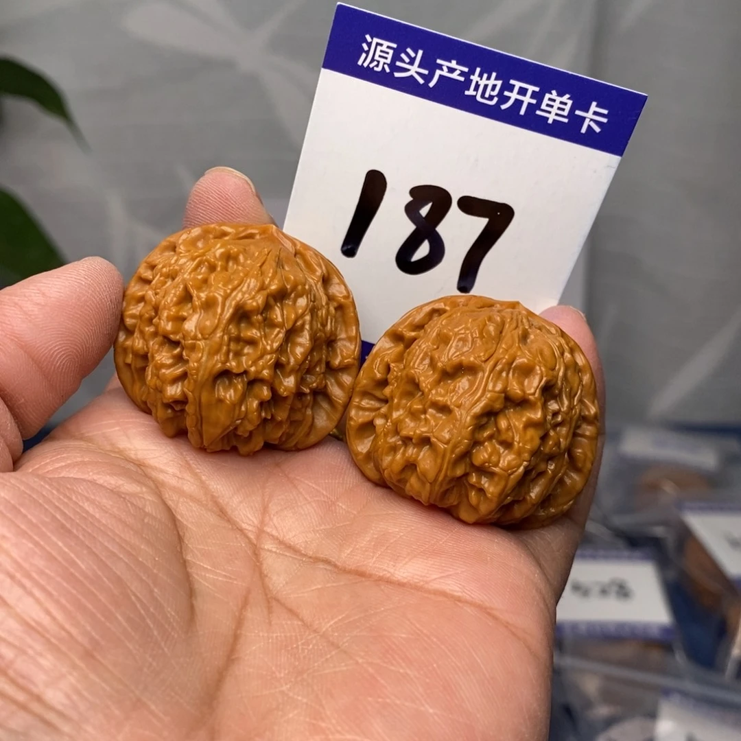 把件文玩核桃36白狮子