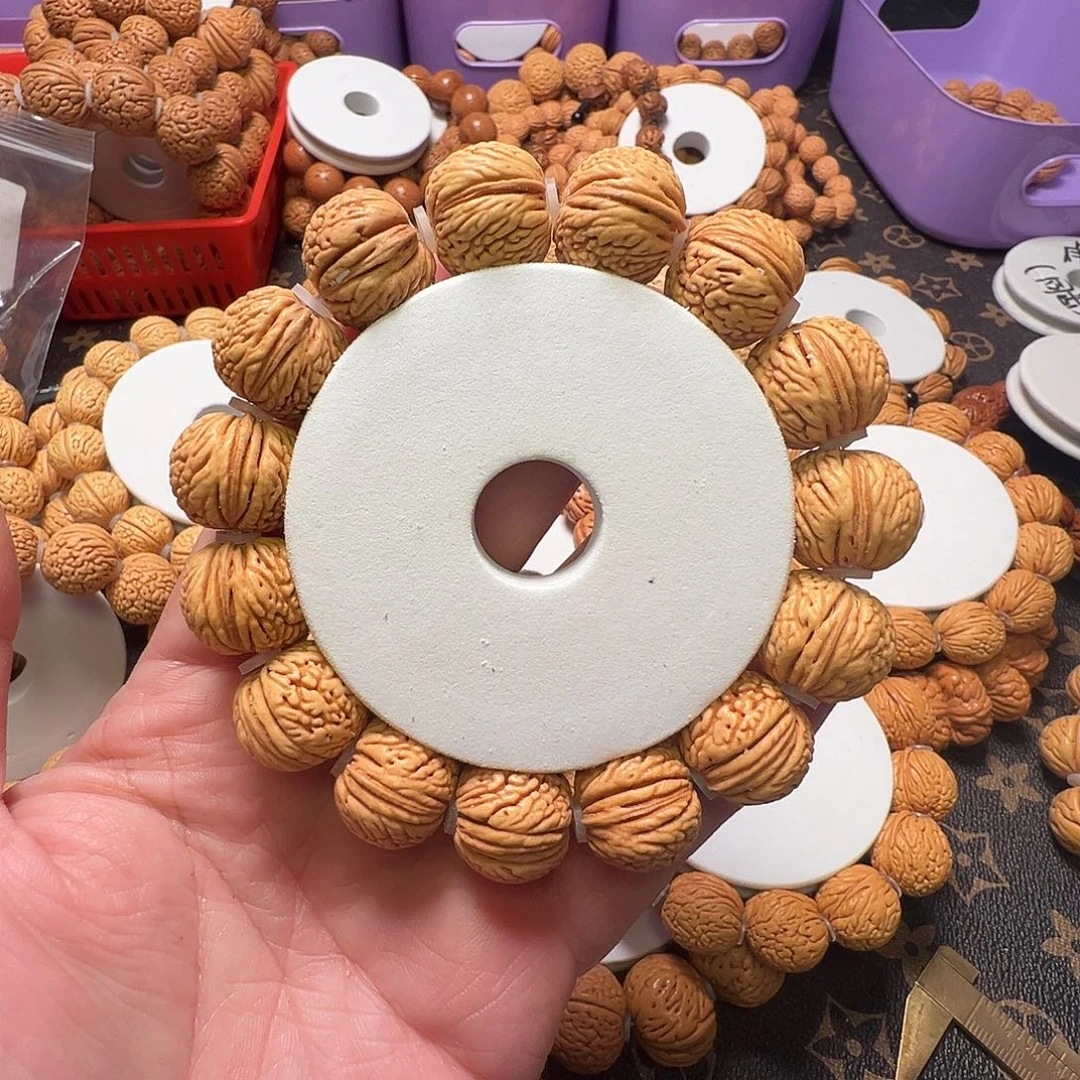 吊坠桃核龙鳞苹果18