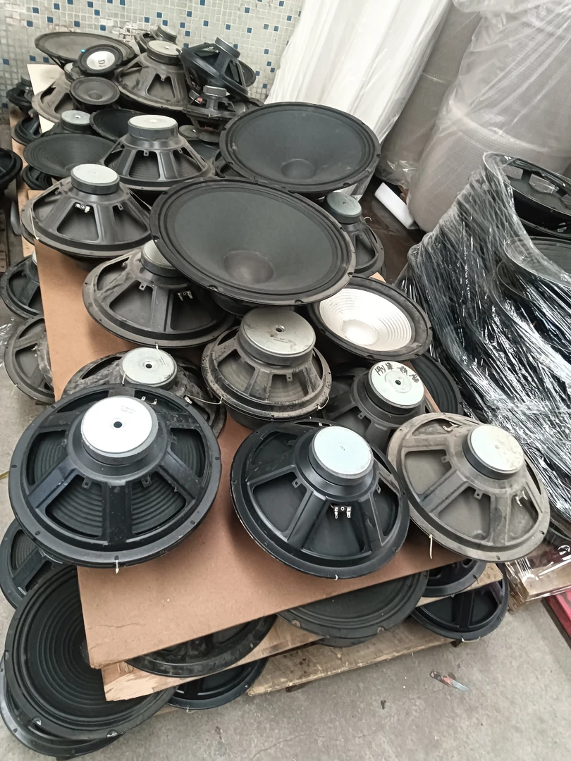8成新工厂库存喇叭音响配件