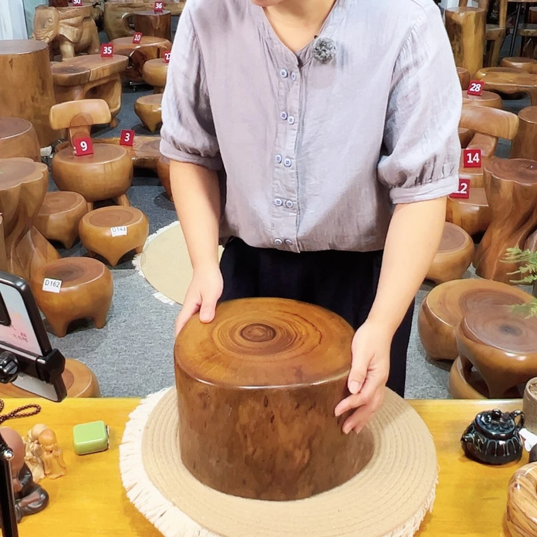 12 号香樟木尺寸：26-24-18cm