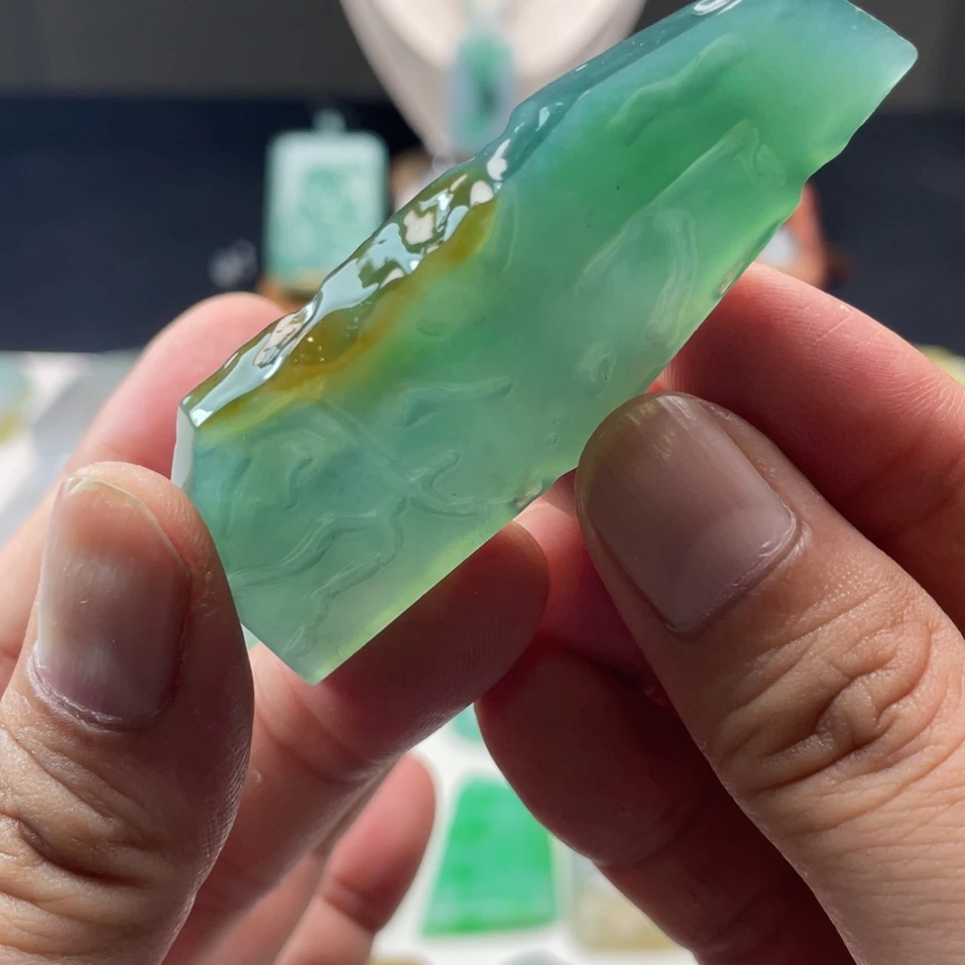 定制翡翠未镶嵌翡翠片料定制